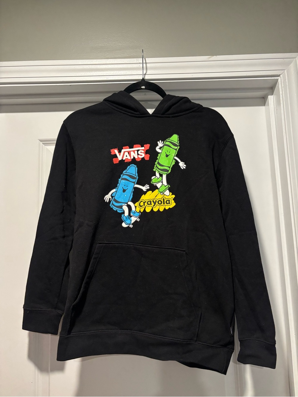 Vans x Crayola black hoodie with blue and green crayon characters, size Boys XL